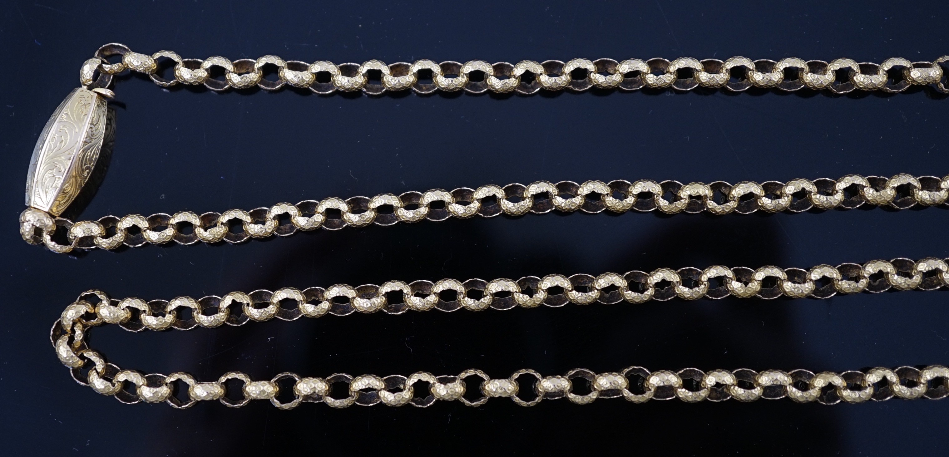 An early 19th century gold guard chain